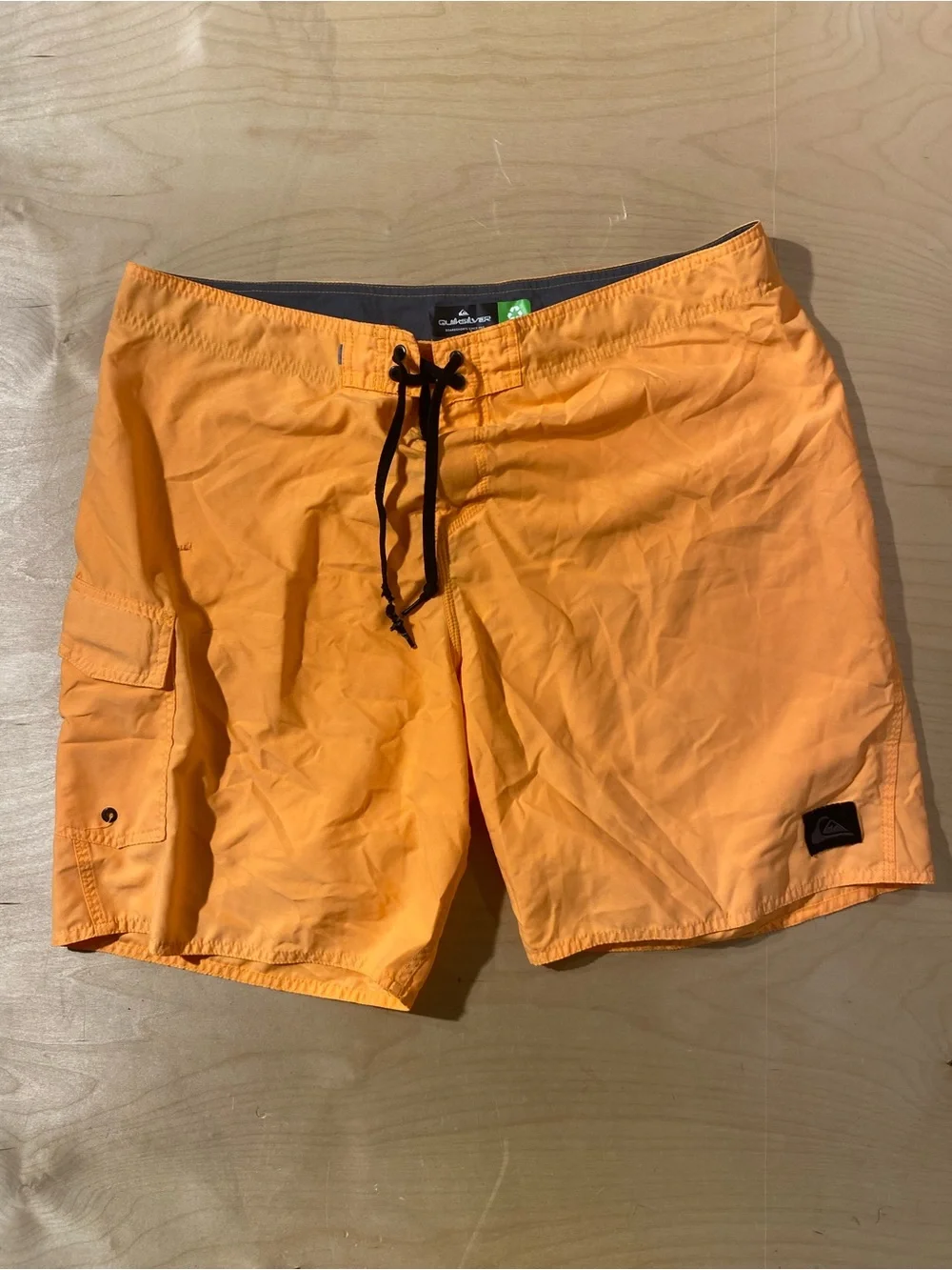 Quiksilver Men’s Orange Board Shorts 38 (BM)